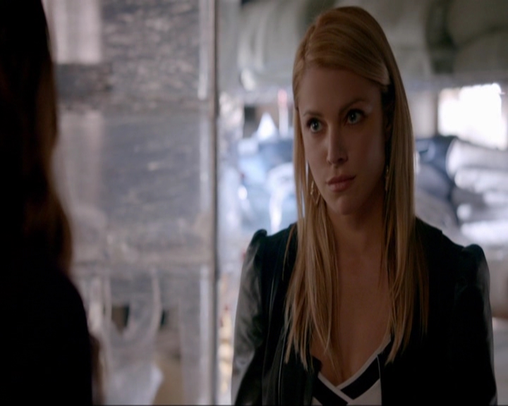 VampireDiariesWorld-dot-nl_7x09ColdAsIs1366.jpg