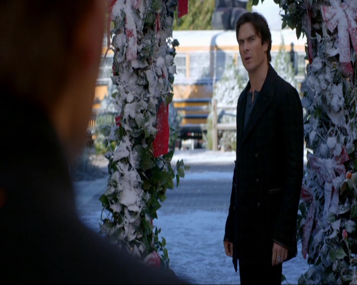 VampireDiariesWorld-dot-nl_7x09ColdAsIs1502.jpg