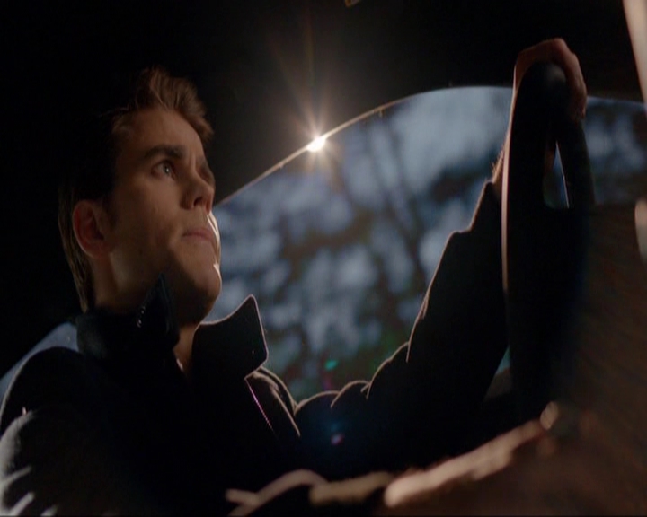 VampireDiariesWorld-dot-nl_7x09ColdAsIs1532.jpg