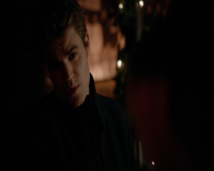 VampireDiariesWorld-dot-nl_7x09ColdAsIs1570.jpg