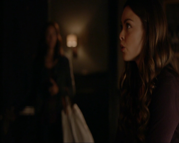 VampireDiariesWorld-dot-nl_7x09ColdAsIs1605.jpg