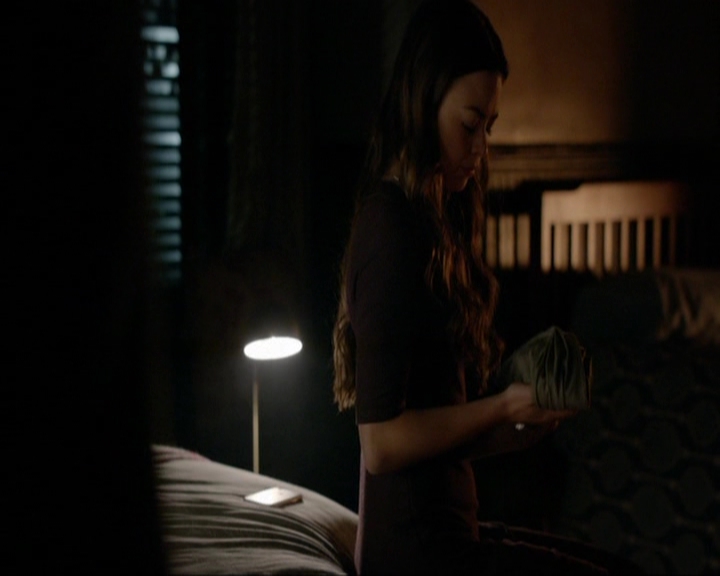 VampireDiariesWorld-dot-nl_7x09ColdAsIs1611.jpg