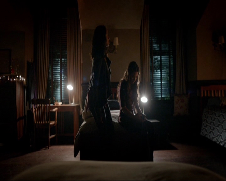 VampireDiariesWorld-dot-nl_7x09ColdAsIs1619.jpg