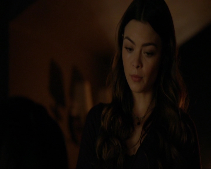 VampireDiariesWorld-dot-nl_7x09ColdAsIs1689.jpg