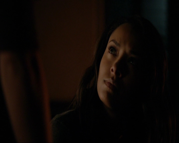 VampireDiariesWorld-dot-nl_7x09ColdAsIs1715.jpg