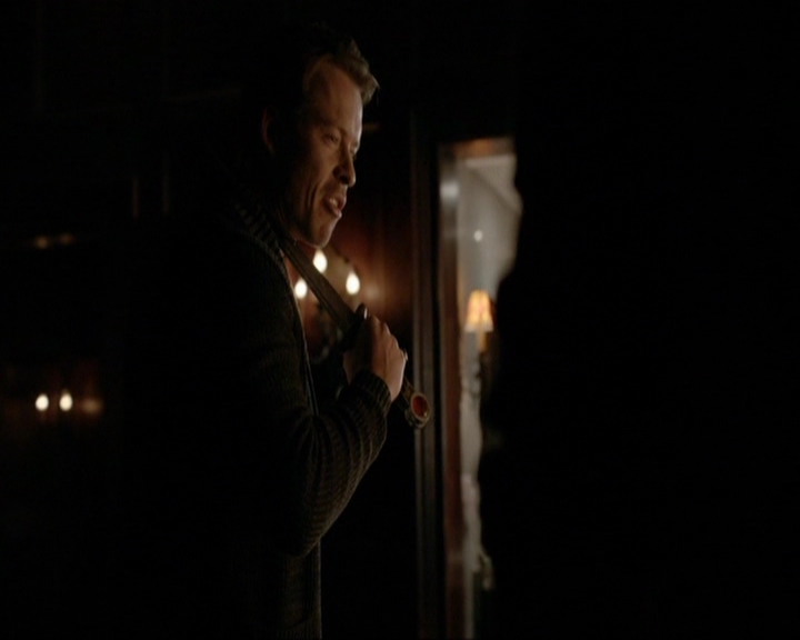 VampireDiariesWorld-dot-nl_7x09ColdAsIs1789.jpg