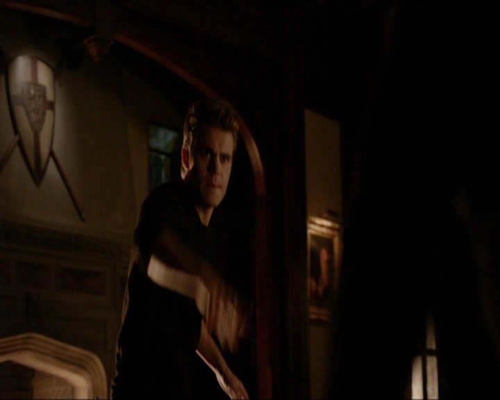 VampireDiariesWorld-dot-nl_7x09ColdAsIs1993.jpg