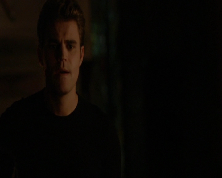 VampireDiariesWorld-dot-nl_7x09ColdAsIs1995.jpg