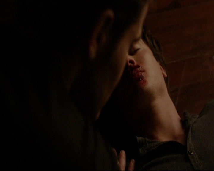 VampireDiariesWorld-dot-nl_7x09ColdAsIs2044.jpg