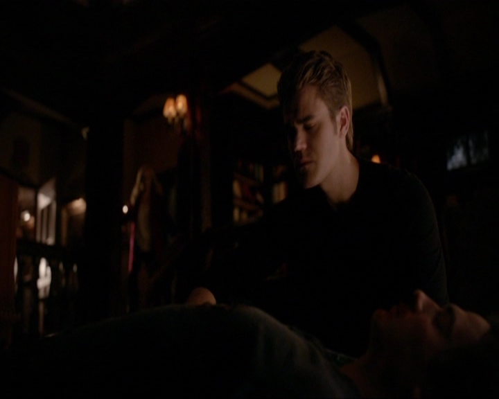 VampireDiariesWorld-dot-nl_7x09ColdAsIs2085.jpg