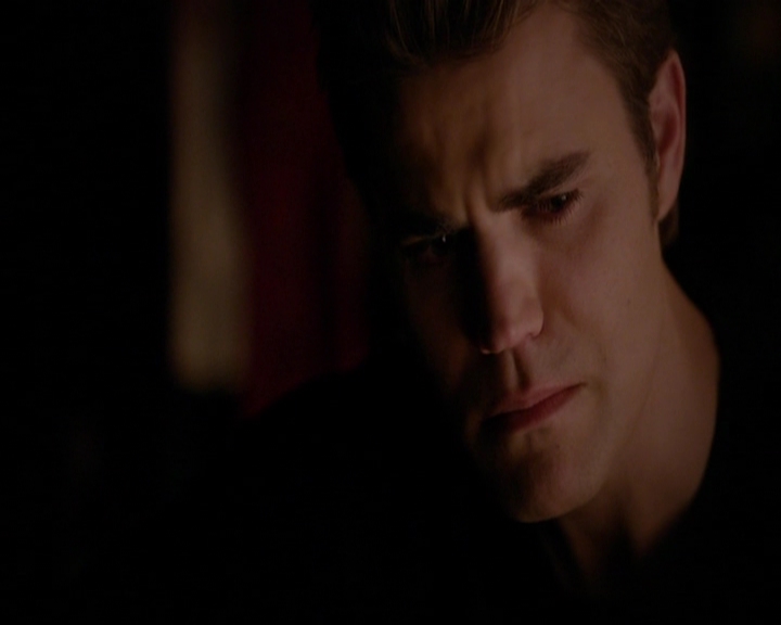 VampireDiariesWorld-dot-nl_7x09ColdAsIs2104.jpg