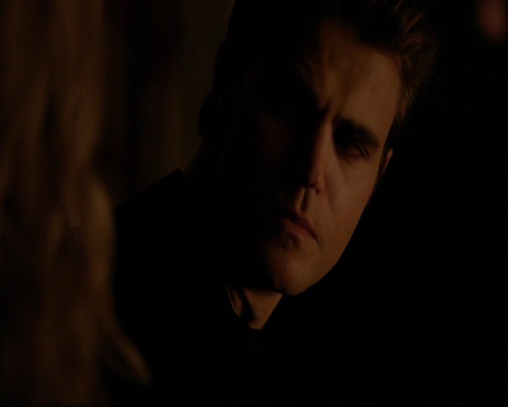 VampireDiariesWorld-dot-nl_7x09ColdAsIs2120.jpg