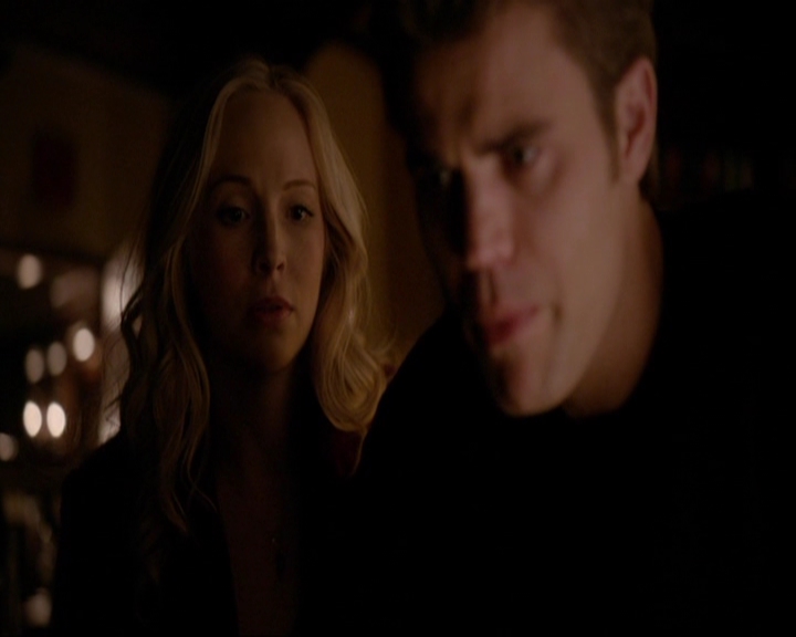 VampireDiariesWorld-dot-nl_7x09ColdAsIs2125.jpg