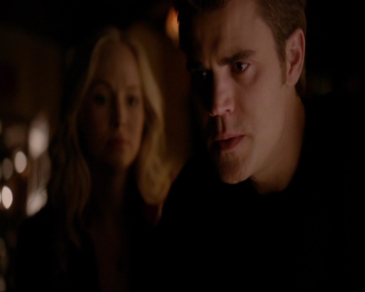 VampireDiariesWorld-dot-nl_7x09ColdAsIs2126.jpg