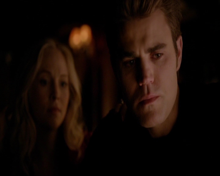 VampireDiariesWorld-dot-nl_7x09ColdAsIs2130.jpg