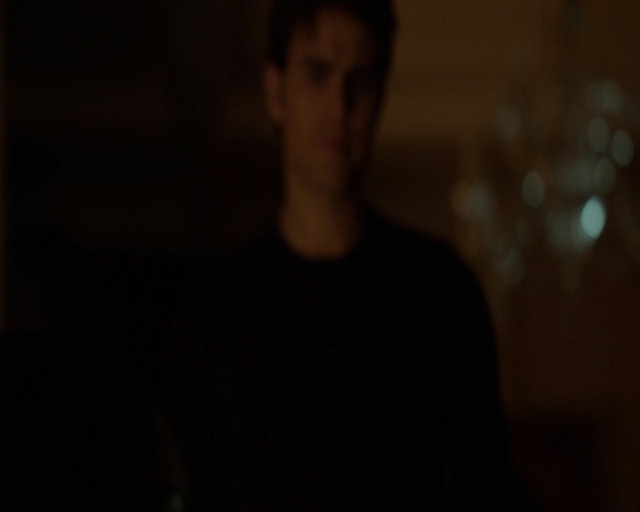 VampireDiariesWorld-dot-nl_7x10HellIsOtherPeople-deletedscenes0008.jpg