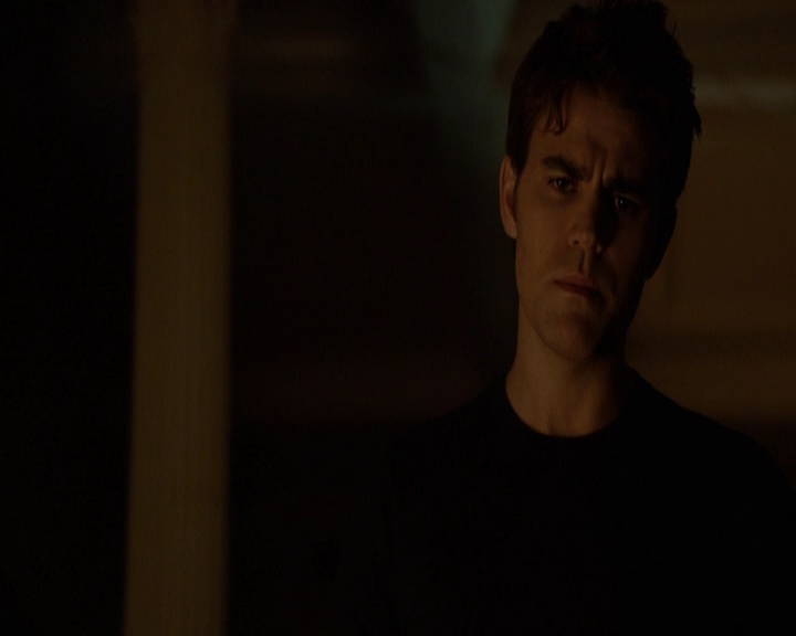 VampireDiariesWorld-dot-nl_7x10HellIsOtherPeople-deletedscenes0016.jpg