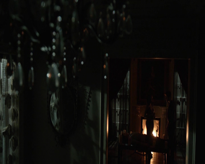 VampireDiariesWorld-dot-nl_7x10HellIsOtherPeople-deletedscenes0038.jpg