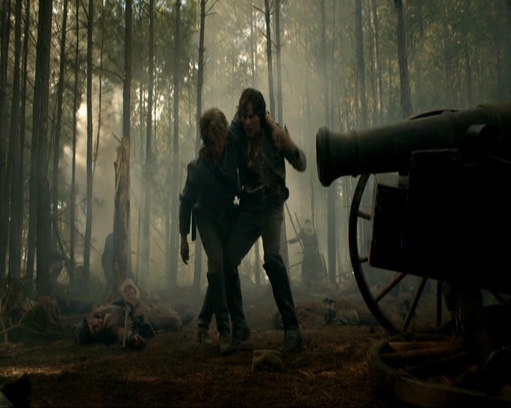 VampireDiariesWorld-dot-nl_7x10HellIsOtherPeople0056.jpg