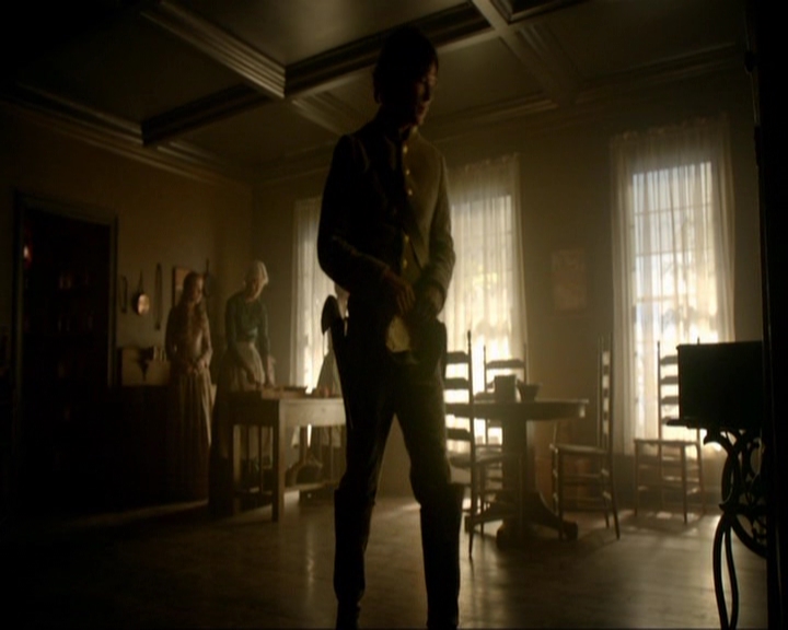 VampireDiariesWorld-dot-nl_7x10HellIsOtherPeople0292.jpg