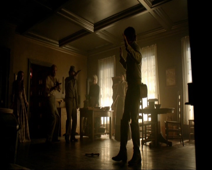 VampireDiariesWorld-dot-nl_7x10HellIsOtherPeople0347.jpg