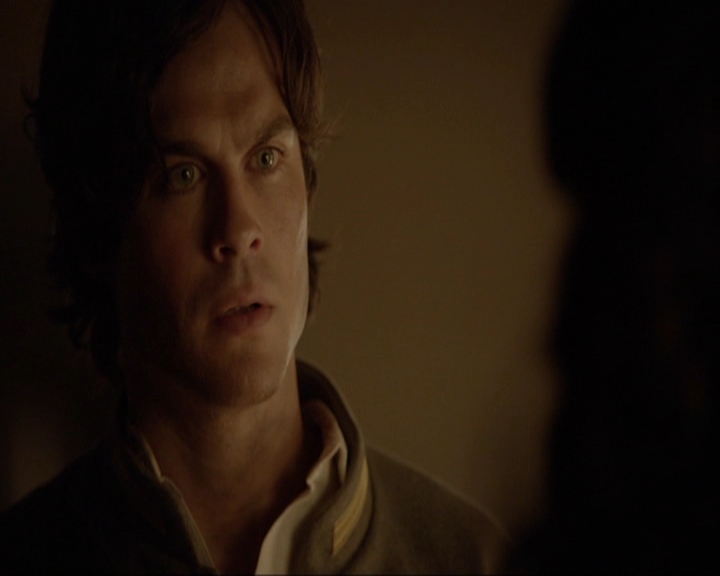 VampireDiariesWorld-dot-nl_7x10HellIsOtherPeople1819.jpg