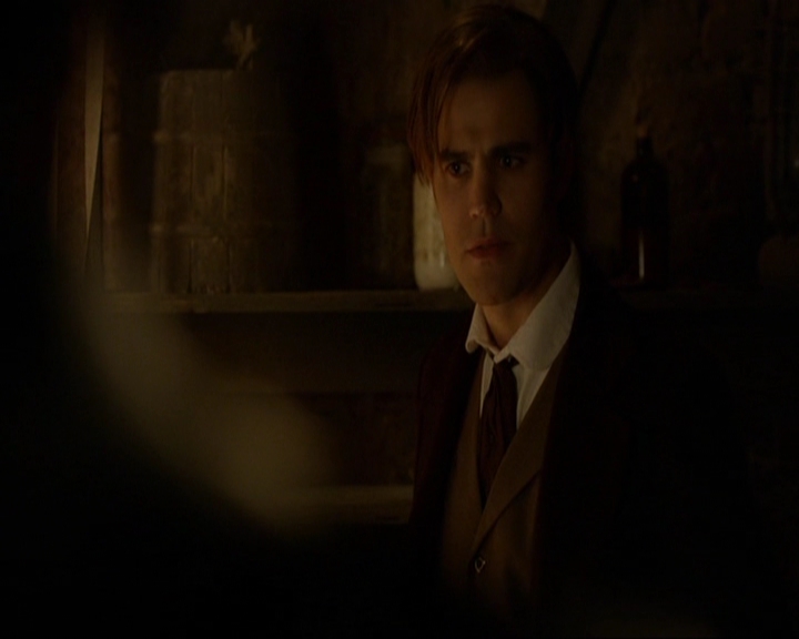 VampireDiariesWorld-dot-nl_7x10HellIsOtherPeople1917.jpg