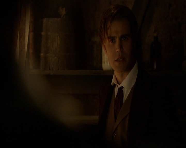 VampireDiariesWorld-dot-nl_7x10HellIsOtherPeople1918.jpg