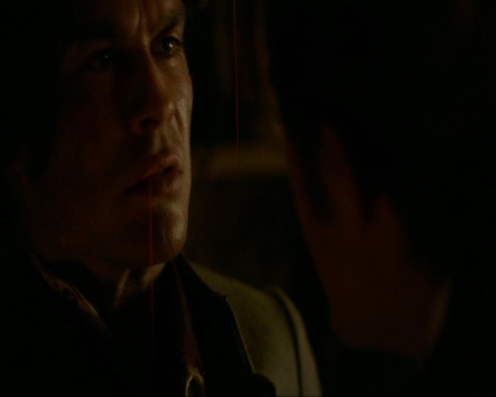 VampireDiariesWorld-dot-nl_7x10HellIsOtherPeople1949.jpg