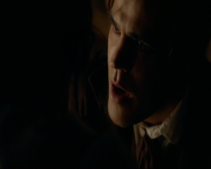 VampireDiariesWorld-dot-nl_7x10HellIsOtherPeople1953.jpg