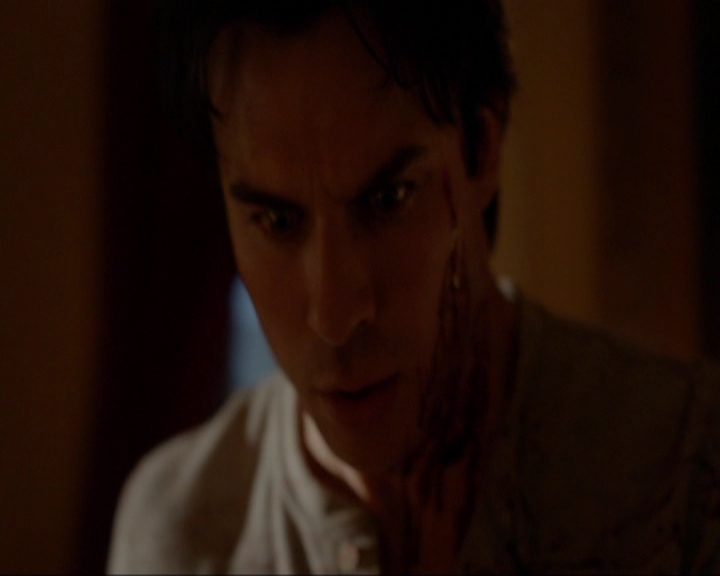 VampireDiariesWorld-dot-nl_7x11ThingsWeLostInTheFire0070.jpg