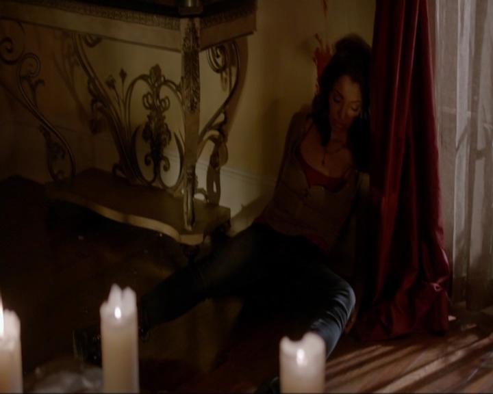 VampireDiariesWorld-dot-nl_7x11ThingsWeLostInTheFire0087.jpg