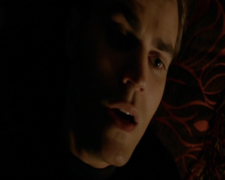 VampireDiariesWorld-dot-nl_7x11ThingsWeLostInTheFire0159.jpg