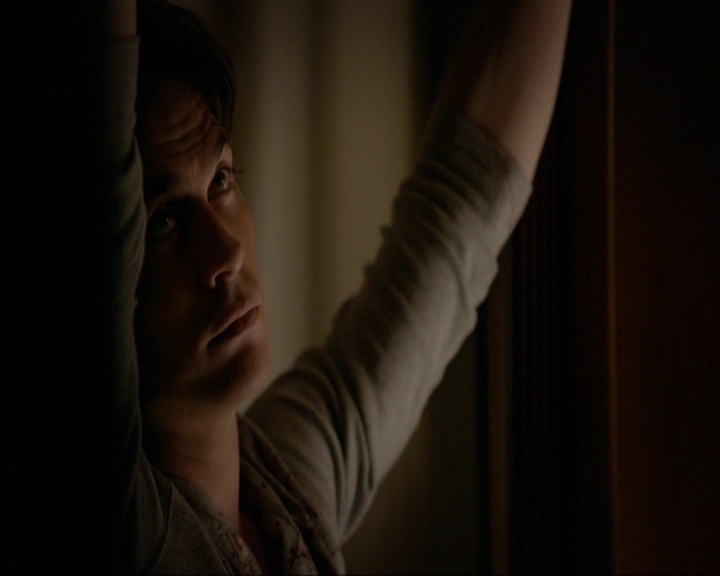 VampireDiariesWorld-dot-nl_7x11ThingsWeLostInTheFire0172.jpg