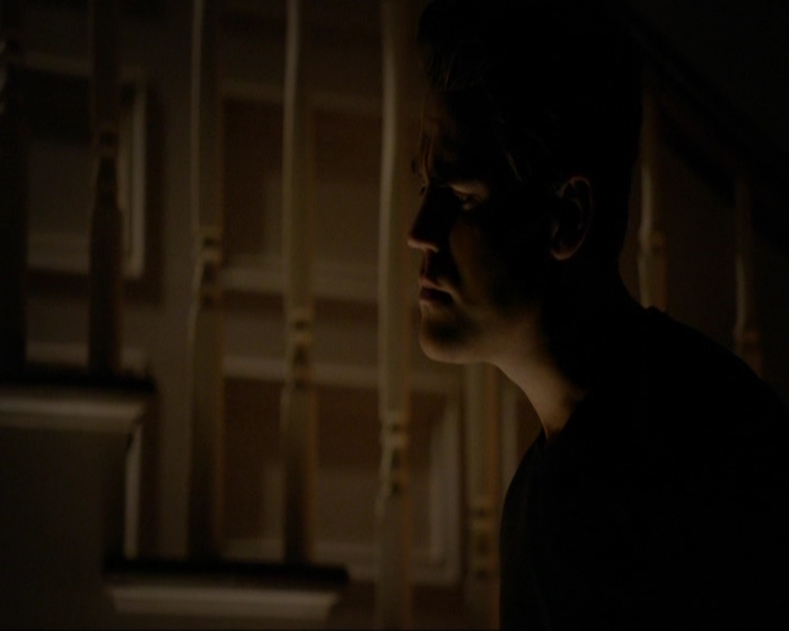 VampireDiariesWorld-dot-nl_7x11ThingsWeLostInTheFire0184.jpg