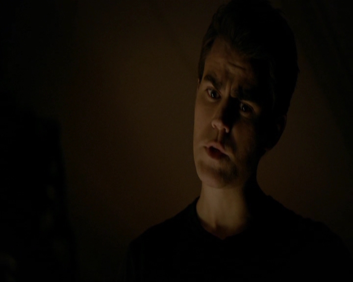 VampireDiariesWorld-dot-nl_7x11ThingsWeLostInTheFire0196.jpg