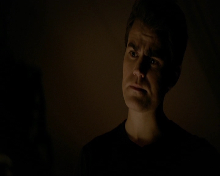 VampireDiariesWorld-dot-nl_7x11ThingsWeLostInTheFire0199.jpg