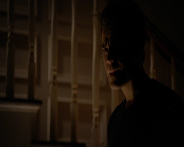 VampireDiariesWorld-dot-nl_7x11ThingsWeLostInTheFire0202.jpg