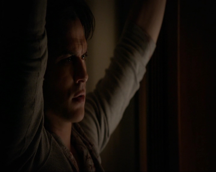 VampireDiariesWorld-dot-nl_7x11ThingsWeLostInTheFire0206.jpg