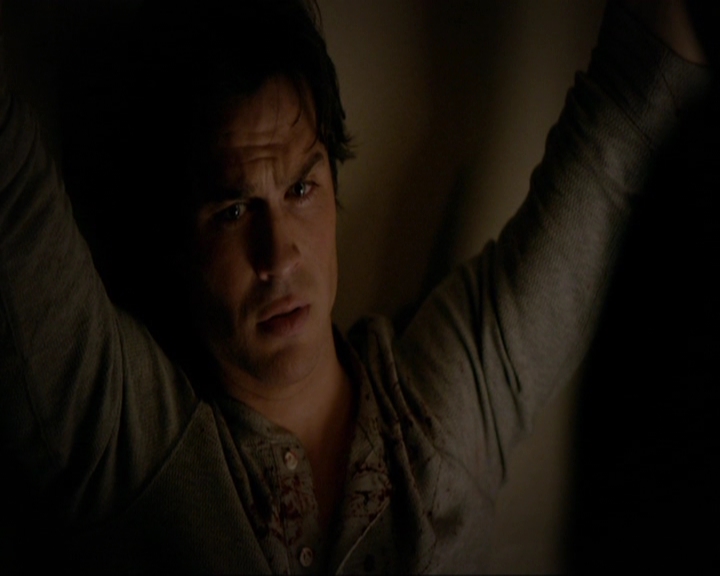 VampireDiariesWorld-dot-nl_7x11ThingsWeLostInTheFire0221.jpg