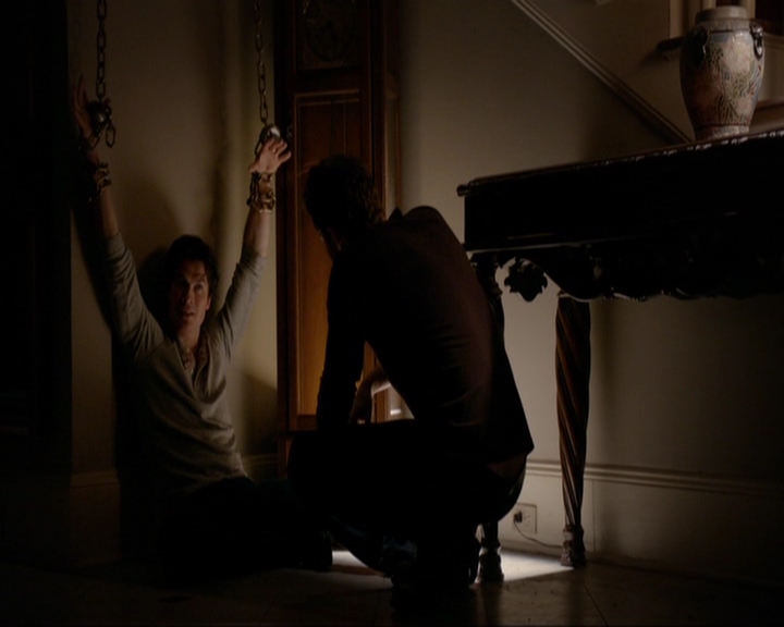 VampireDiariesWorld-dot-nl_7x11ThingsWeLostInTheFire0237.jpg