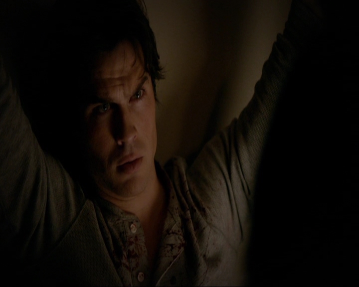 VampireDiariesWorld-dot-nl_7x11ThingsWeLostInTheFire0249.jpg