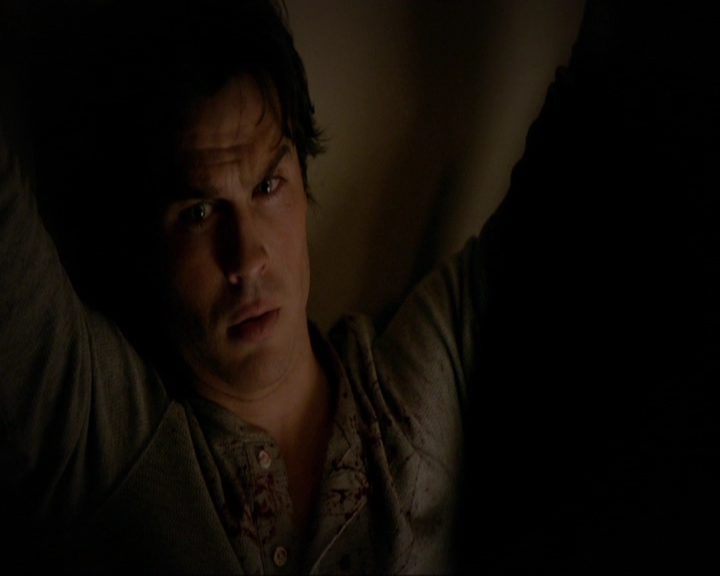 VampireDiariesWorld-dot-nl_7x11ThingsWeLostInTheFire0250.jpg