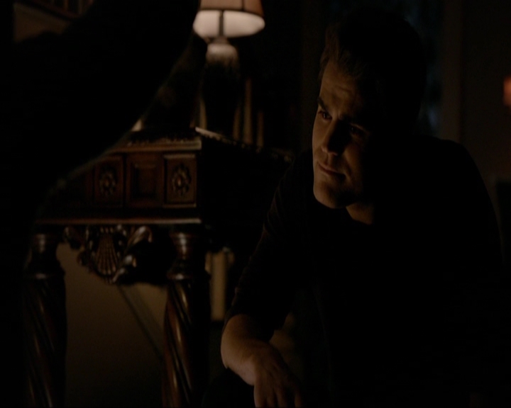 VampireDiariesWorld-dot-nl_7x11ThingsWeLostInTheFire0251.jpg