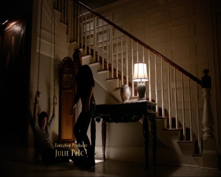 VampireDiariesWorld-dot-nl_7x11ThingsWeLostInTheFire0256.jpg