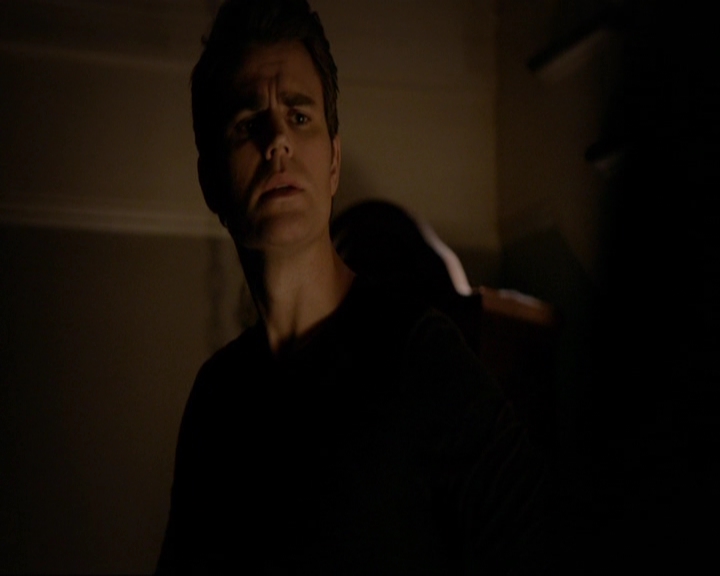 VampireDiariesWorld-dot-nl_7x11ThingsWeLostInTheFire0264.jpg