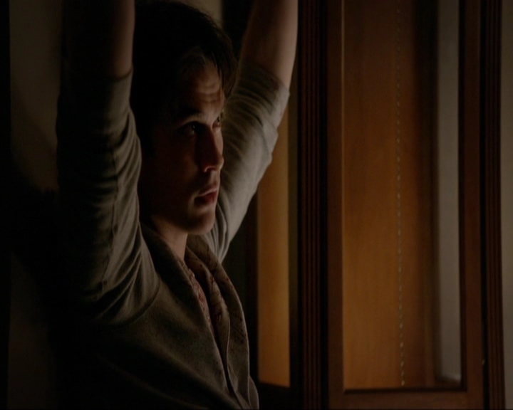 VampireDiariesWorld-dot-nl_7x11ThingsWeLostInTheFire0280.jpg