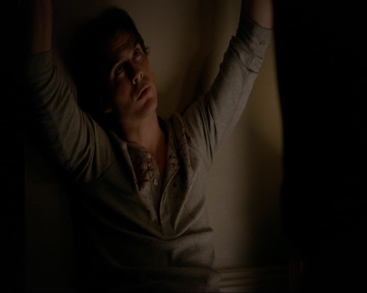 VampireDiariesWorld-dot-nl_7x11ThingsWeLostInTheFire0283.jpg