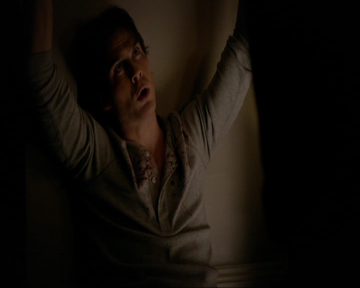 VampireDiariesWorld-dot-nl_7x11ThingsWeLostInTheFire0284.jpg