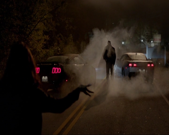 VampireDiariesWorld-dot-nl_7x11ThingsWeLostInTheFire0383.jpg